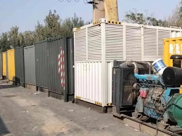 肇庆200KW柴油发电机机组每小时油耗是多少？